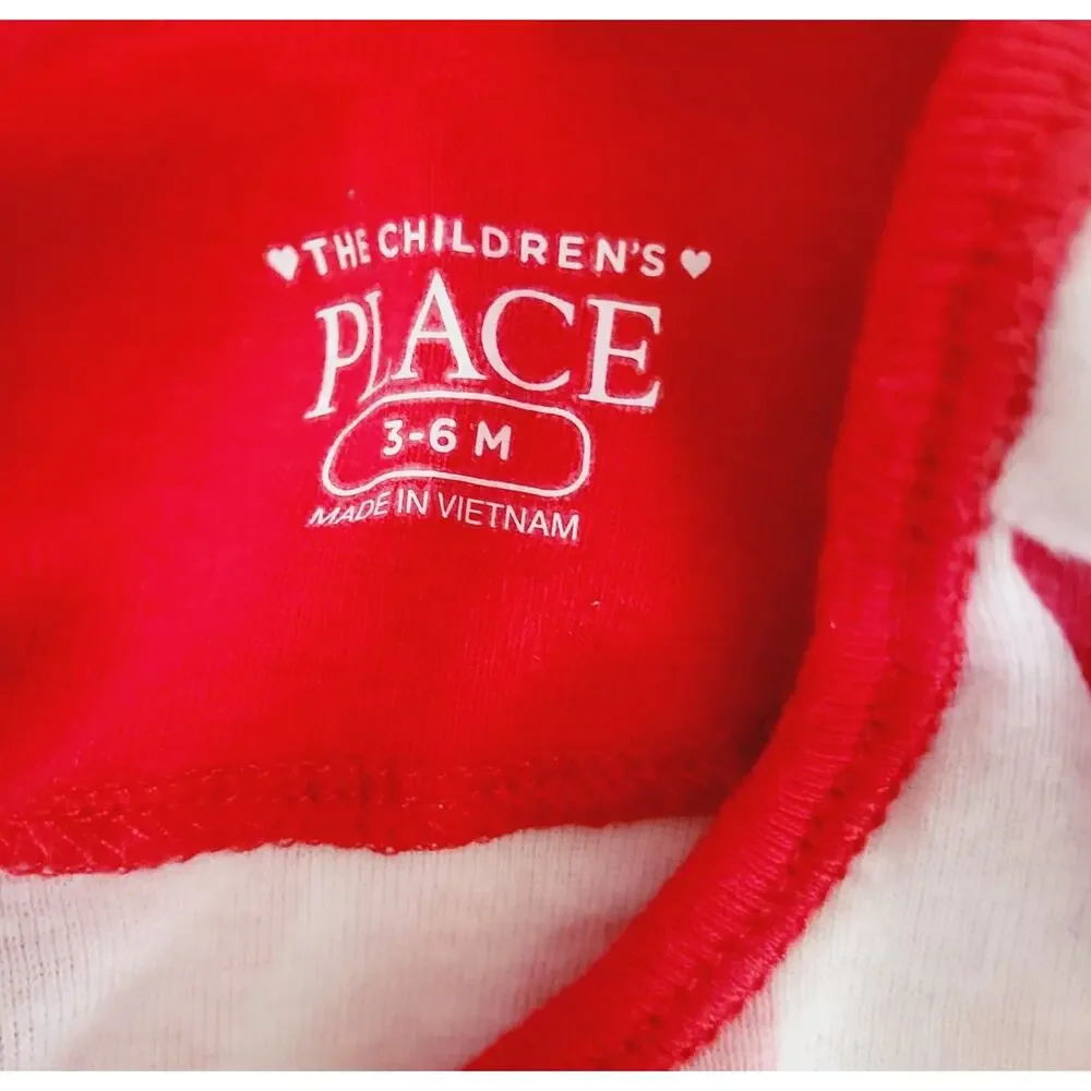 0-3M The Children's Place heart pajamas